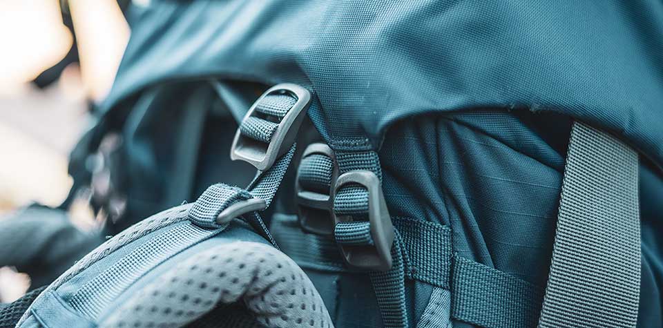 Detail einer Rucksackschnalle